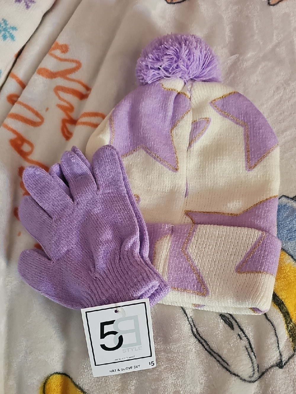 Lavender & Cream Star Pom Beanie with Matching Gloves
